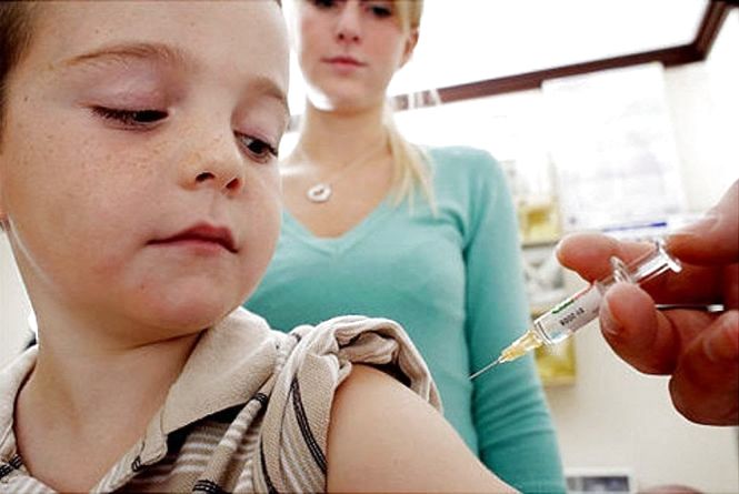 Побічні реакції після вакцинації. Розвінчуємо міфи